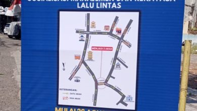 Banner sosialisasi rekayasa lalu lintas di Jalan Brigjen Slamet Riadi (Foto : Istimewa)