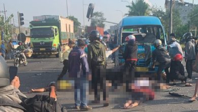 Kecelakaan di Exit Tol Purwodadi, Pasuruan. (Foto : kiriman pendengar)
