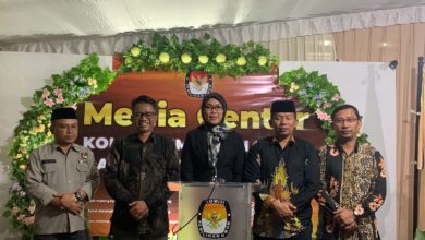 KPU Kabupaten Malang mengumumkan jumlah bacalon dari masing-masing partai politik.